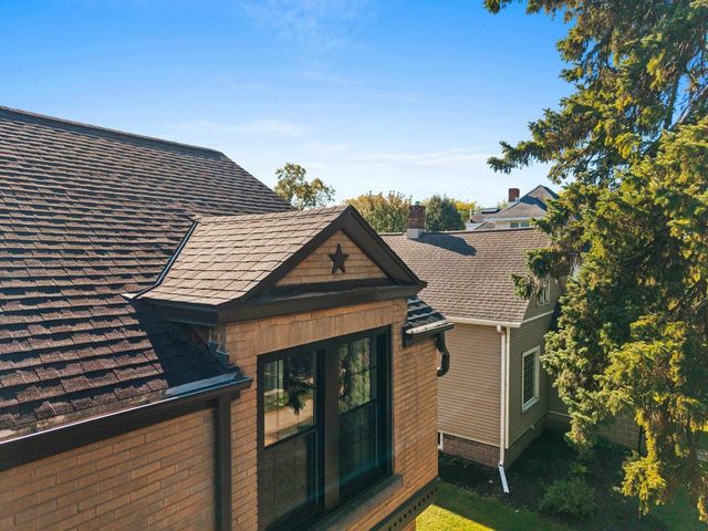 526 N BROADWAY STREET, De Pere, WI 54115