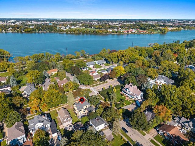 526 N BROADWAY STREET, De Pere, WI 54115