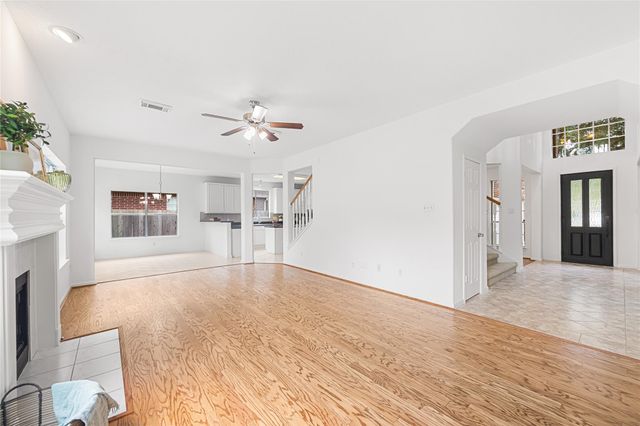 9022 Memorial Creek Drive, Spring, TX 77379