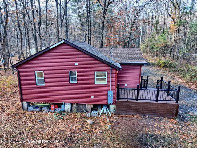 40 Cemetery Road, Palenville, NY 12463