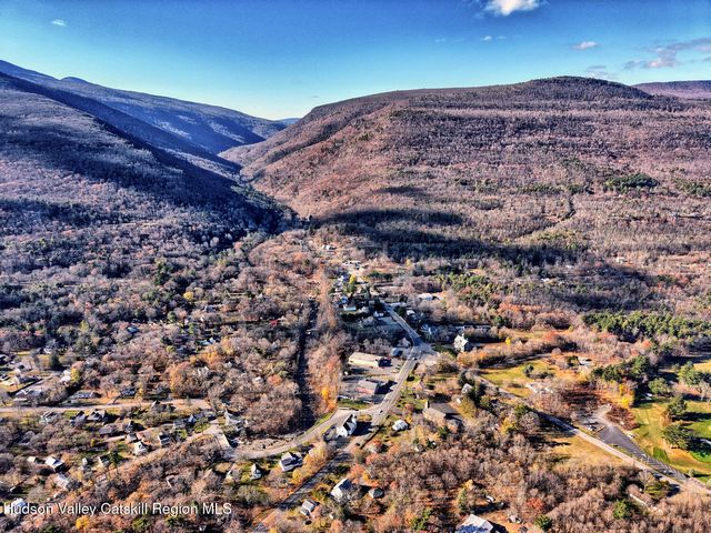 40 Cemetery Road, Palenville, NY 12463