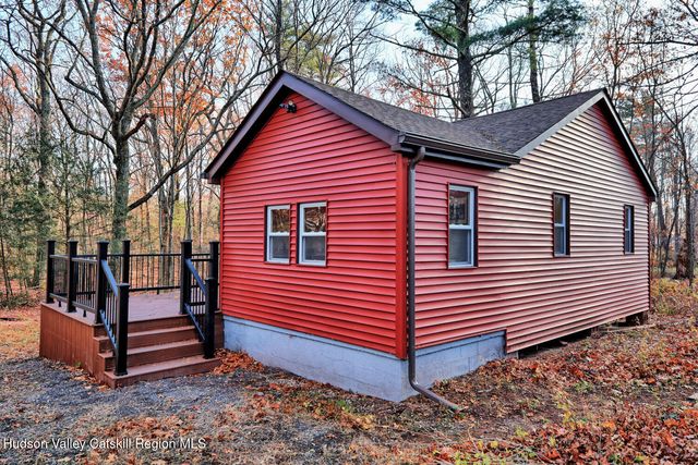 40 Cemetery Road, Palenville, NY 12463