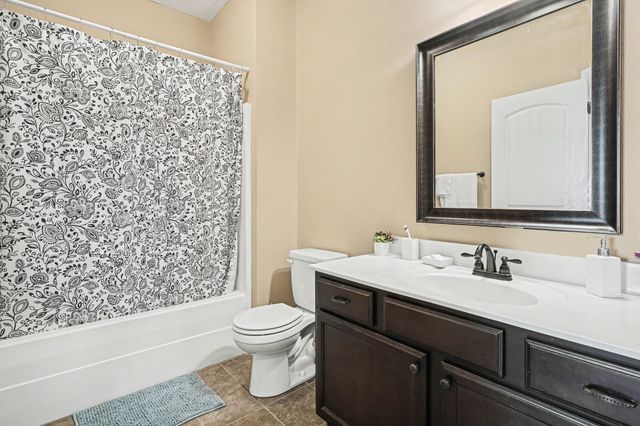 264 Autumn Terrace Ln, Clarksville, TN 37040