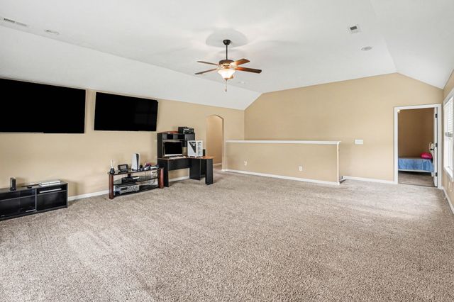 264 Autumn Terrace Ln, Clarksville, TN 37040