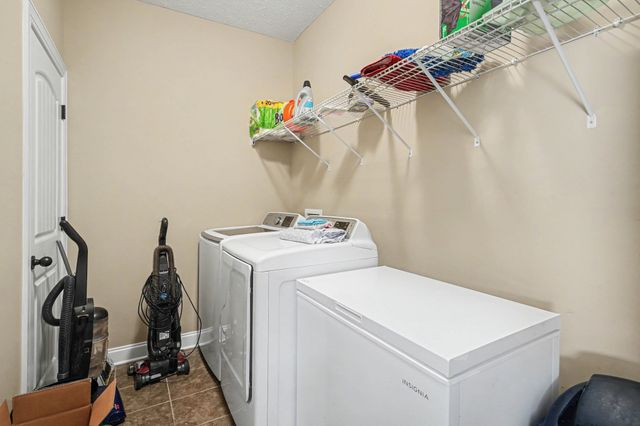 264 Autumn Terrace Ln, Clarksville, TN 37040