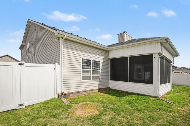 264 Autumn Terrace Ln, Clarksville, TN 37040