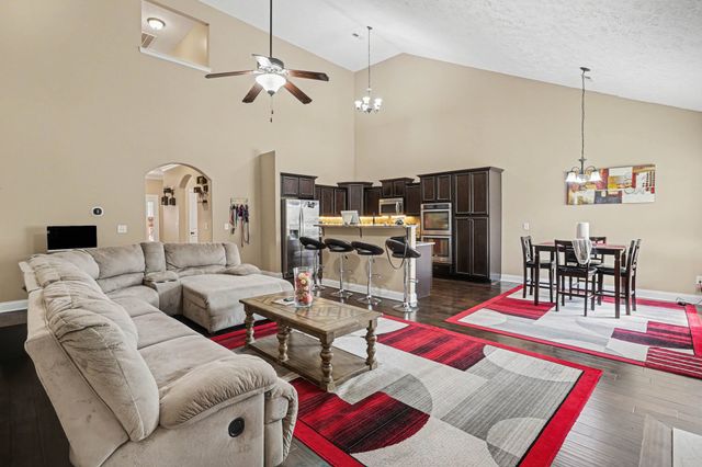 264 Autumn Terrace Ln, Clarksville, TN 37040