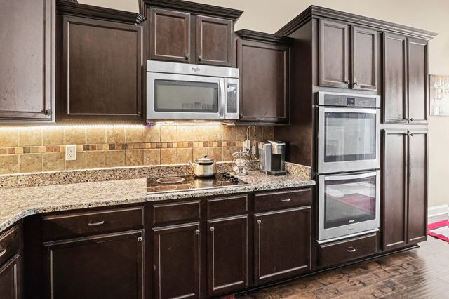 264 Autumn Terrace Ln, Clarksville, TN 37040