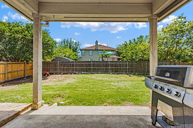 1258 Sandhill Crane, New Braunfels, TX 78130