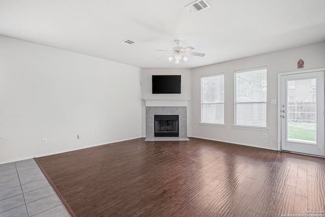 1258 Sandhill Crane, New Braunfels, TX 78130