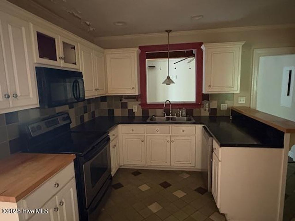 1041 Lafayette Avenue, Rocky Mount, NC 27803
