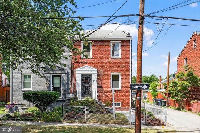 832 DELAFIELD ST NE, Washington, DC 20017