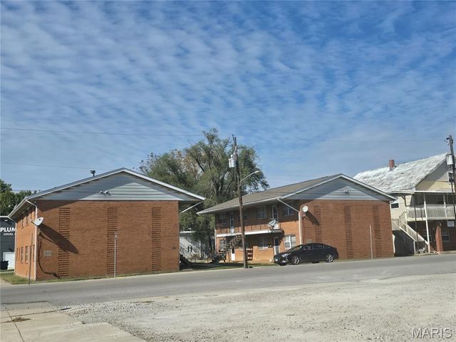 19 S Long Street, Caseyville, IL 62232