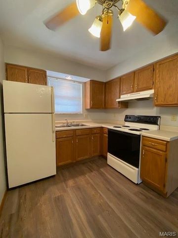 19 S Long Street, Caseyville, IL 62232