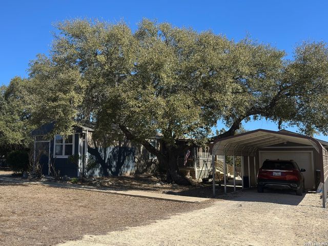 261 Pr 1514, Bandera, TX 78003