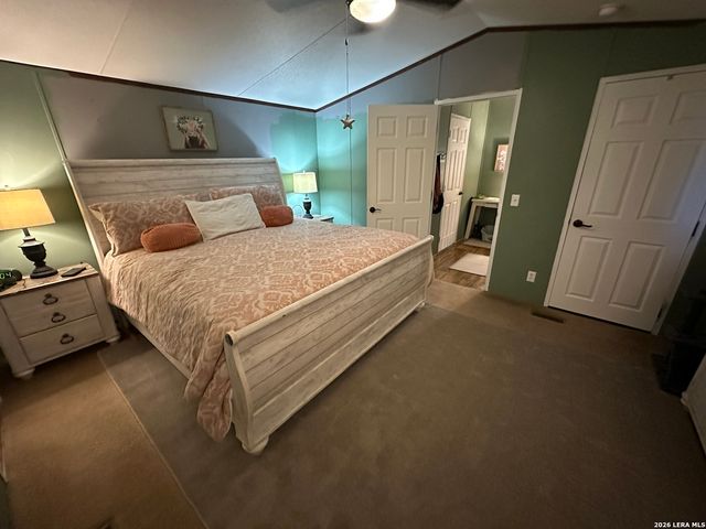 261 Pr 1514, Bandera, TX 78003