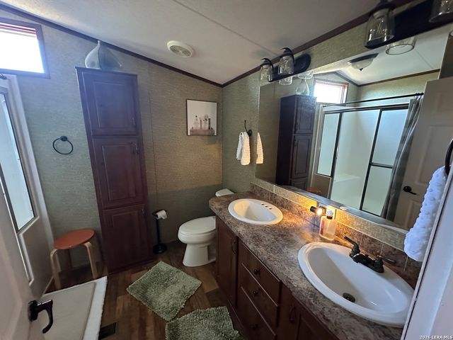 261 Pr 1514, Bandera, TX 78003