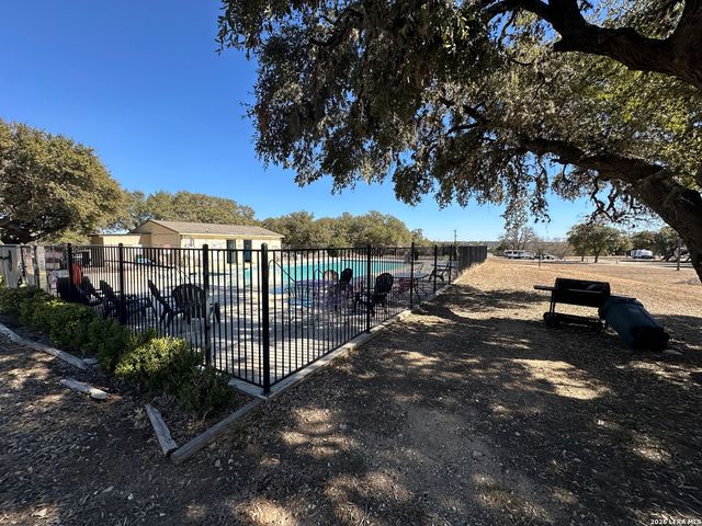 261 Pr 1514, Bandera, TX 78003