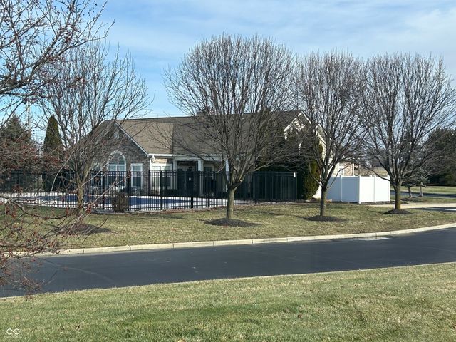 1163 Extraordinary Trail 72, Greenfield, IN 46140