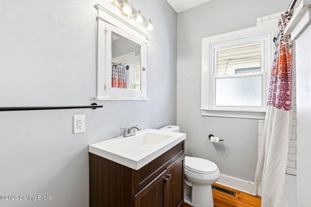 817 Lydia St, Louisville, KY 40217