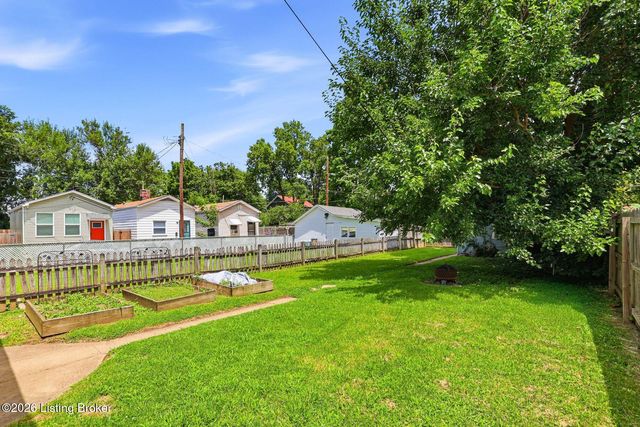 817 Lydia St, Louisville, KY 40217