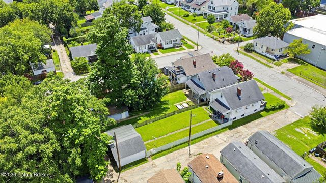 817 Lydia St, Louisville, KY 40217