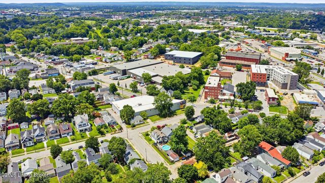 817 Lydia St, Louisville, KY 40217