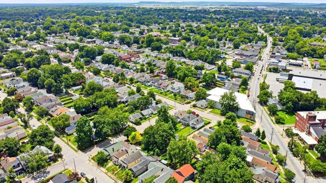 817 Lydia St, Louisville, KY 40217
