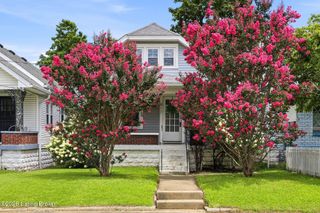 817 Lydia St, Louisville, KY 40217