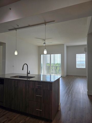 3130 W LATITUDE Circle 401, Delray Beach, FL 33483