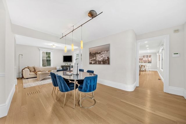 266 Langley Rd 1, Newton, MA 02459