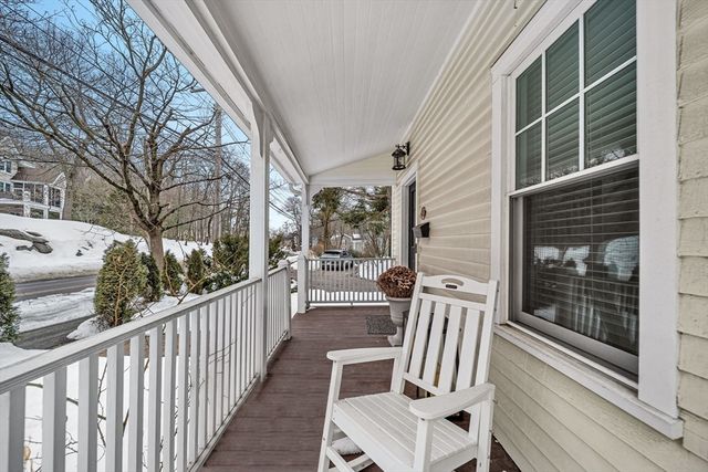 266 Langley Rd 1, Newton, MA 02459