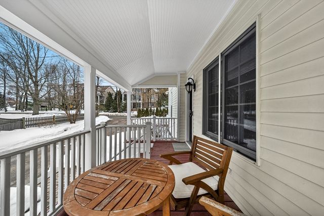 266 Langley Rd 1, Newton, MA 02459