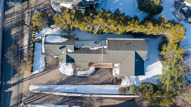 266 Langley Rd 1, Newton, MA 02459