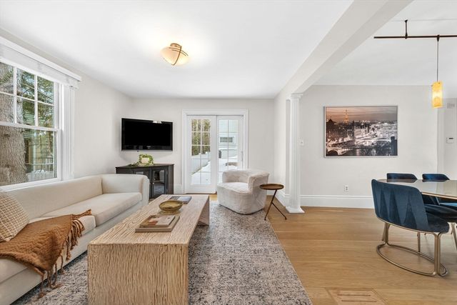 266 Langley Rd 1, Newton, MA 02459