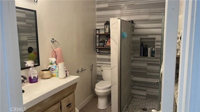 1524 E Glendale, Orange, CA 92865