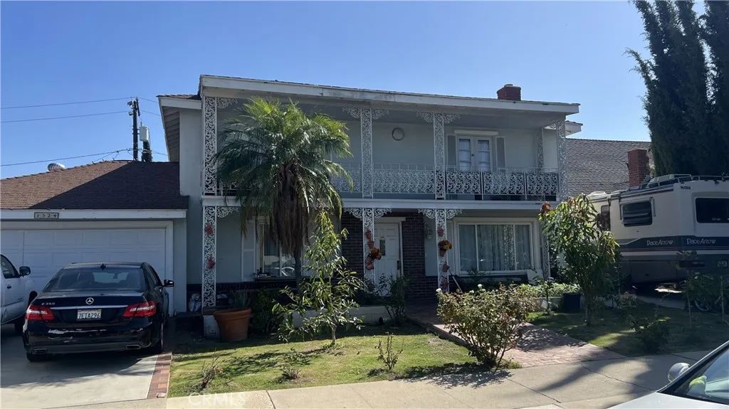 1524 E Glendale, Orange, CA 92865