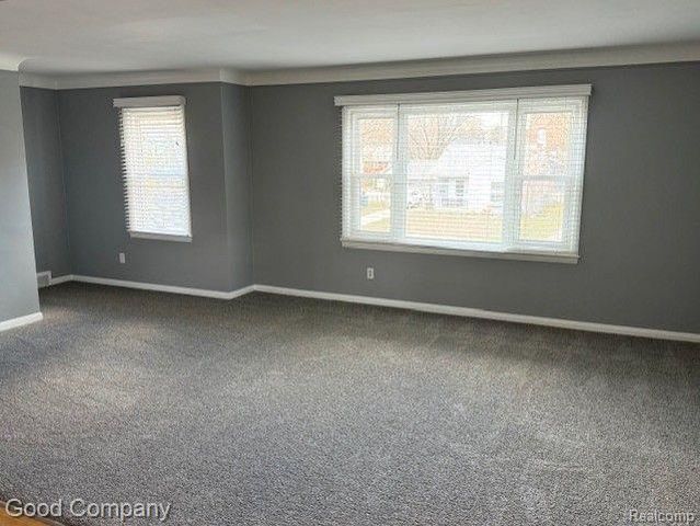 1002 E Lincoln Avenue, Royal Oak, MI 48067