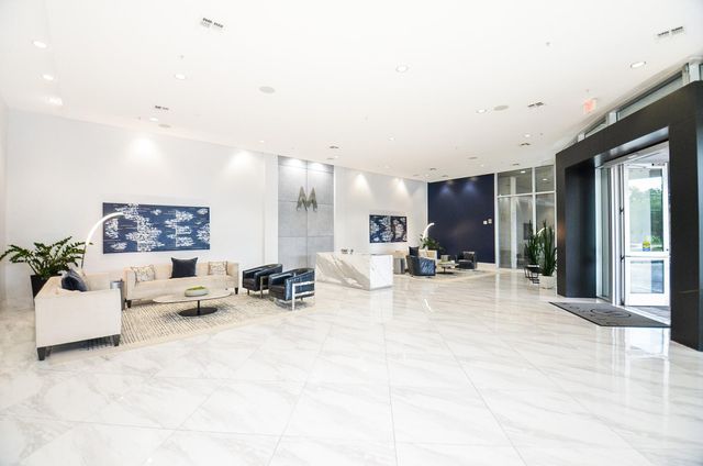 5925 Almeda Road 11612, Houston, TX 77004