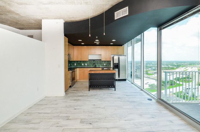 5925 Almeda Road 11612, Houston, TX 77004
