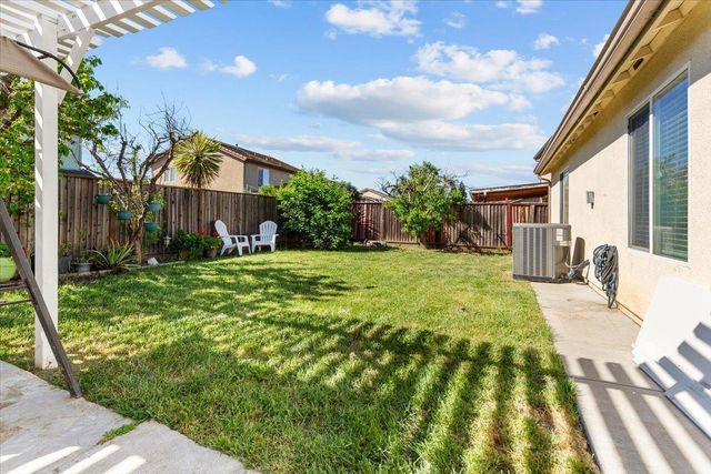 2770 Keyser Dr, Stockton, CA 95212