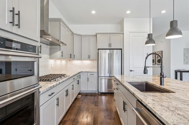 264 Kitselman Drive, Castle Rock, CO 80104