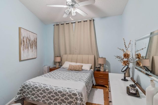 9755 NW 52nd St 112, Doral, FL 33178