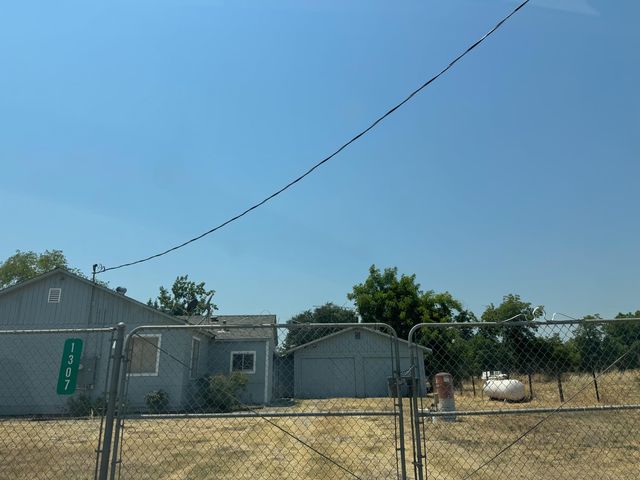 1307 Lower Honcut Rd, Oroville, CA 95966