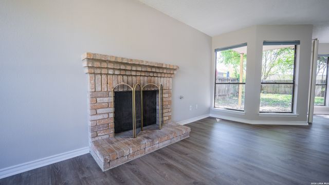 9914 Ardash Ln, San Antonio, TX 78250