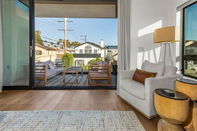 171 Savona Walk, Long Beach, CA 90803