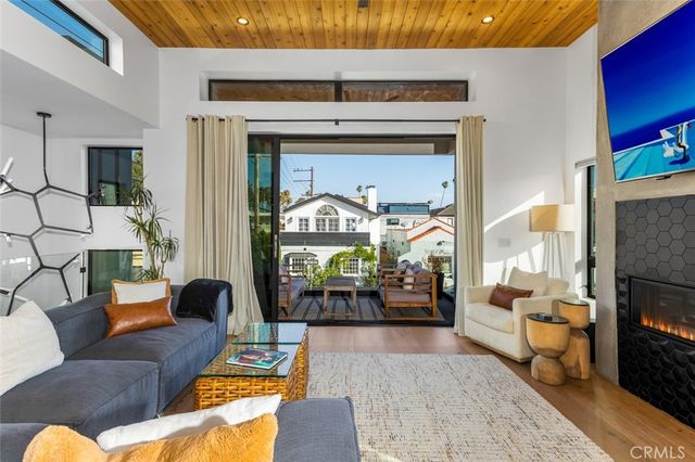 171 Savona Walk, Long Beach, CA 90803