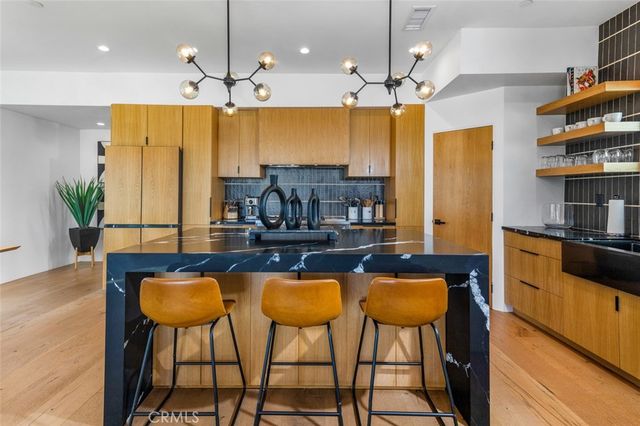 171 Savona Walk, Long Beach, CA 90803