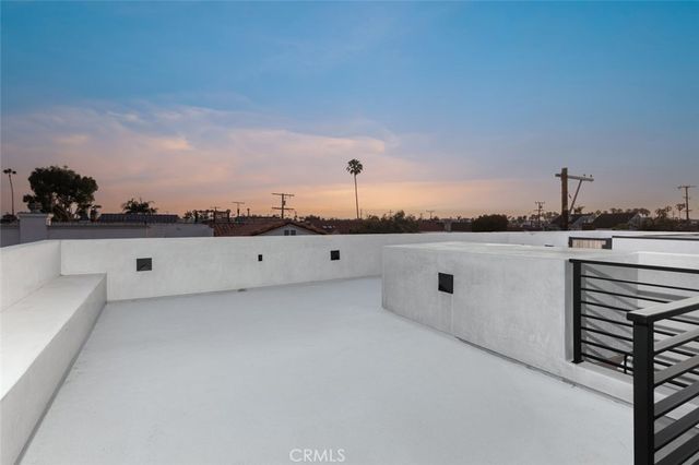 171 Savona Walk, Long Beach, CA 90803