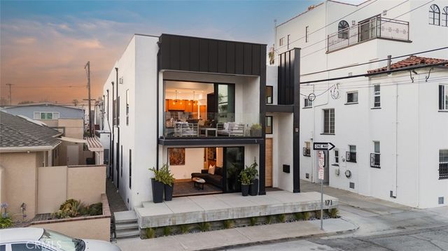 171 Savona Walk, Long Beach, CA 90803